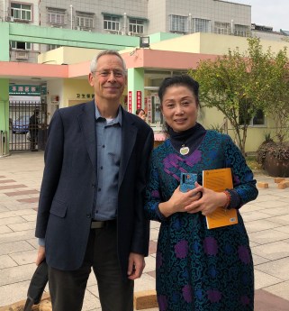 Tim Gill and Mrs Cheng, founder of Anji Play